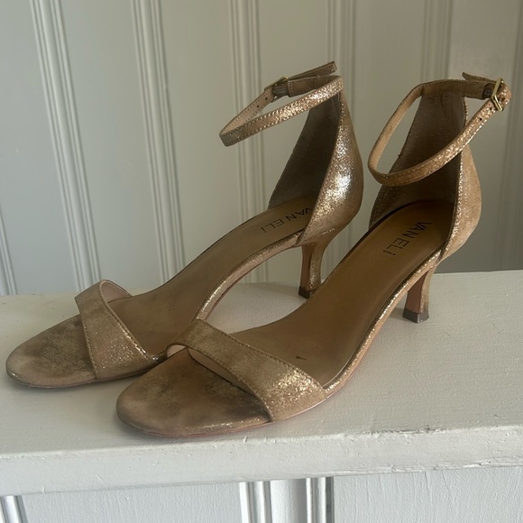 vaneli gold sandals